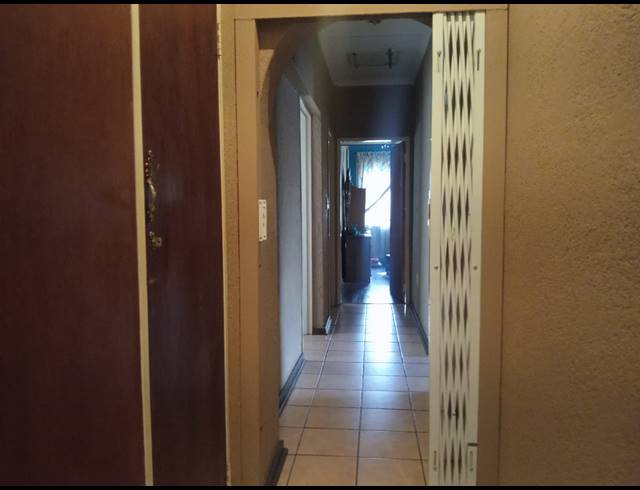 5 BEDROOM HOUSE FOR SALE IN BIRCHLEIGH